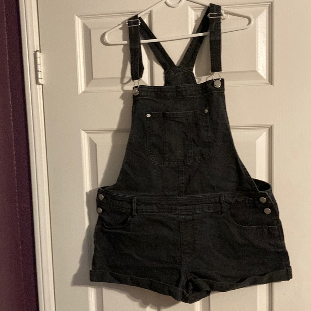 Black Denim Jean Short Overalls. Size 19 Juniors